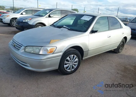 2000 Toyota Camry Ce z USA, uszkodzony, nr VIN 4T1BG22K3YU691507
